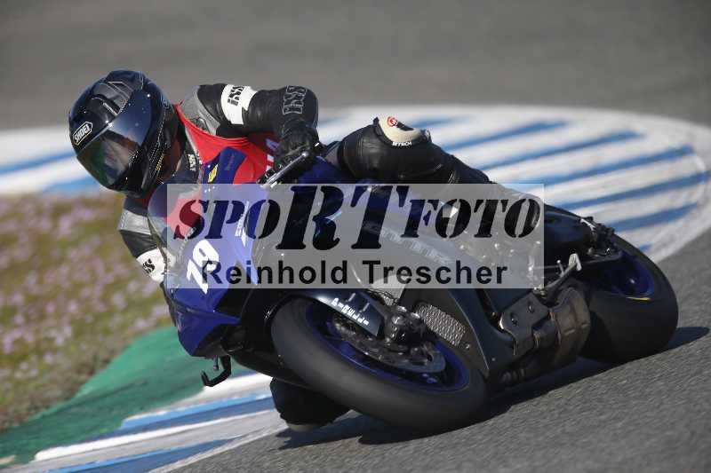 /Archiv-2024/02 29.01.-02.02.2024 Moto Center Thun Jerez/Gruppe gruen-green/79